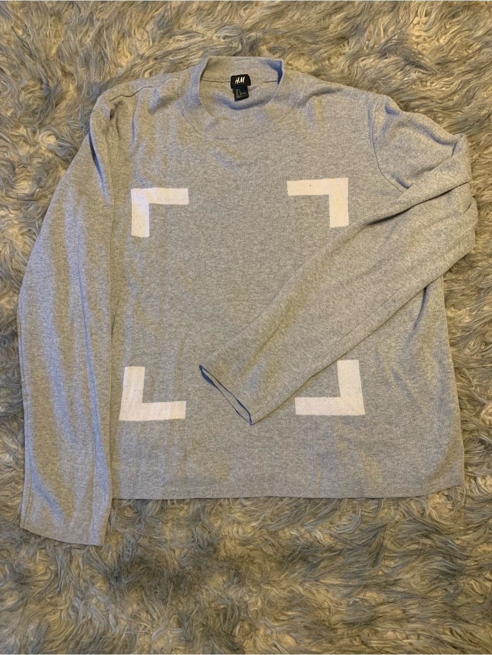 H&M Men's Gray Crewneck Sweater with White Corner Accents